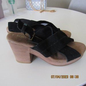 Toms Black Leather Size 7 Stacked Heel Sandal